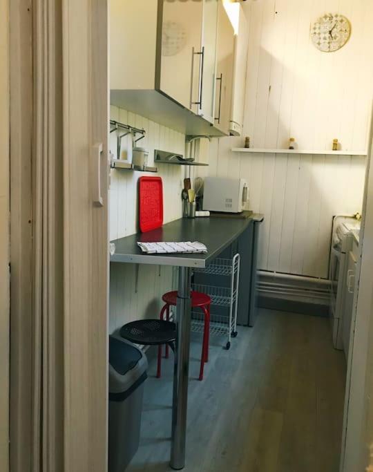 Ferienwohnung Reims - Duplex Au Coeur Du Quartier Saint-Remi Exterior foto